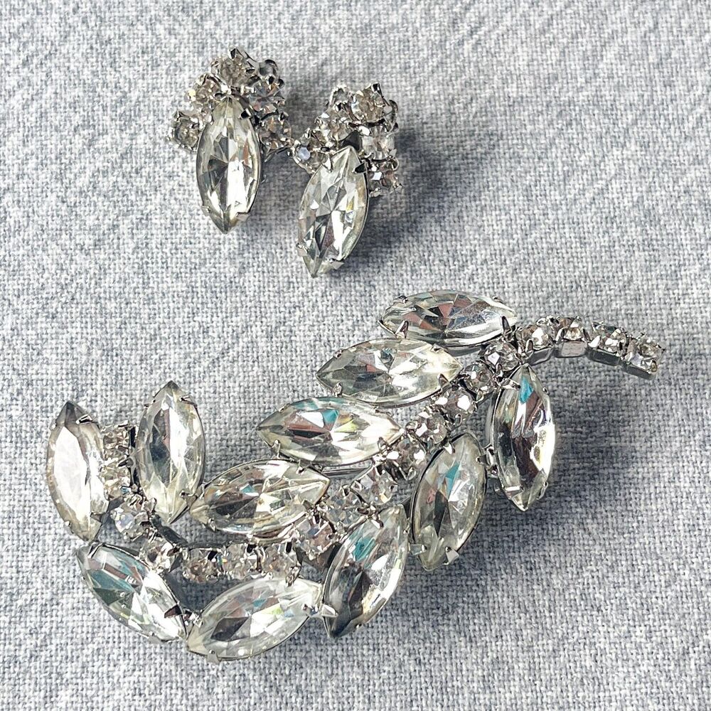 Vintage 1950s Rhinestone Clip-On Earrings & Brooch Set - Silver Tone - Glam